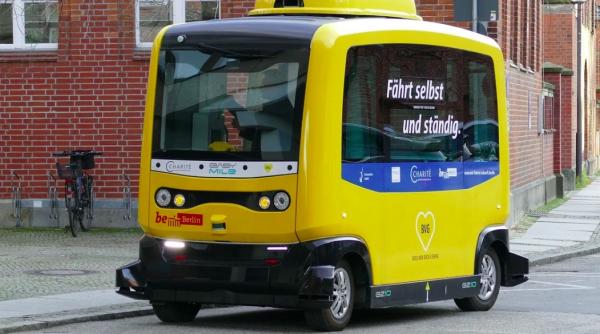 o masina autonoma din satul olimpic a lovit un atlet paralimpic japonezii isi cer scuze nu sunt inca potrivite pentru drumurile normale