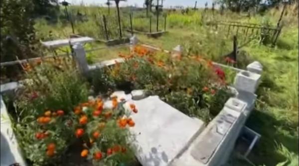 un cimitir din botosani a fost devastat de doi copii au distrus mormintele parintilor nostri trebuie sa plateasca video