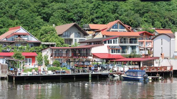 clisura dunarii locurile de vis de la intrarea fluviului in romania galerie foto