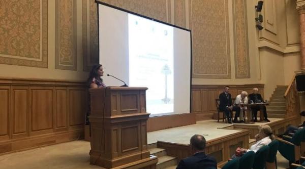 directorul bcu carol i limba romana reprezinta axul identitar care ne asigura sa ramanem noi insine