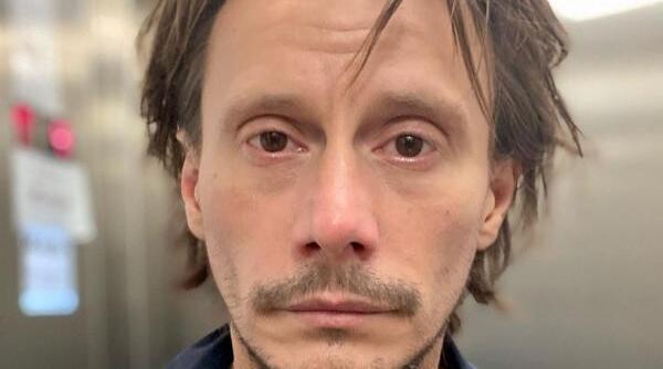 marius manole schimbat de depresie eu am gresit calea dar nu este niciodata prea tarziu sa te intorci din drum