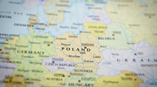 primarul londrei le recomanda polonezilor sa se opuna guvernului din tara lor