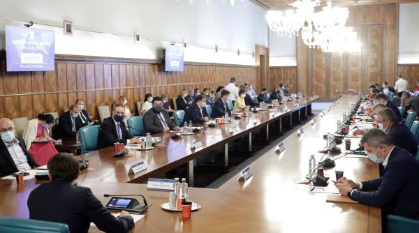 ionel petre alde razboi politic grotesc trist este ca romanii sunt debusolati dezamagiti neinformati si impartiti