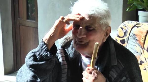 un varstnic disparut de acasa s a intors dupa 30 de ani barbatul nu stie unde a stat in ultimele 3 decenii