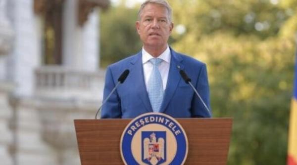 klaus iohannis o zi trista ne despartim de doi dintre cei mai iubiti romani ivan patzaichin si ion caramitru