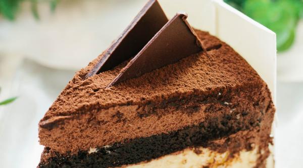 prajitura baba neagra desertul special cu votca si pesmeti