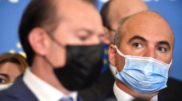 rares bogdan ii taxeaza pe useristi dupa ce si au anuntat demisia in aplauze iresponsabilitate