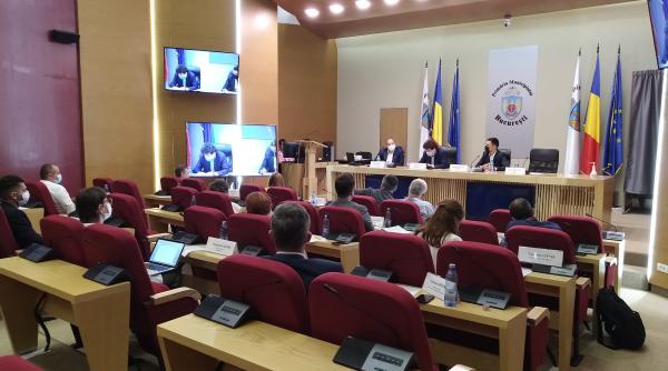 discutii despre copaci intre nicusor dan si consilieri li se descuameaza coaja nu putem inchiria un tomograf