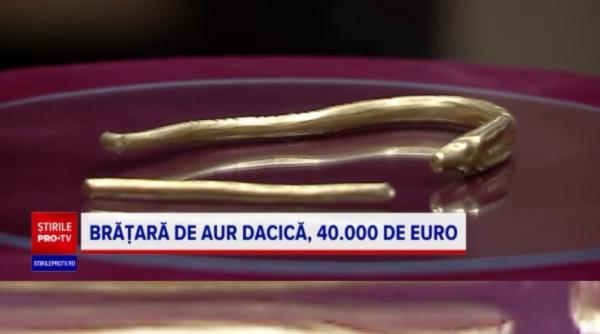 un barbat din olt a gasit o bratara dacica din secolul i i hr ar fi putut primi 20 de mii de euro dar s a ales cu dosar penal