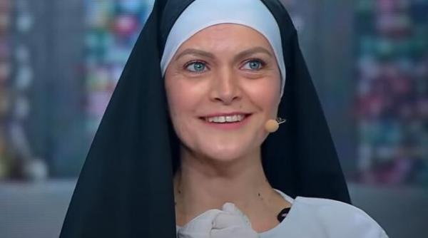 maicuta magdalena cel mai scandalos numar de la iumor chihaia ma simteam foarte mandra dar si usor jenata