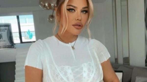 loredana de la biserica la poze goala in cada imaginile care le au pus capac fanilor ma bufneste rasul ai grija mamaie