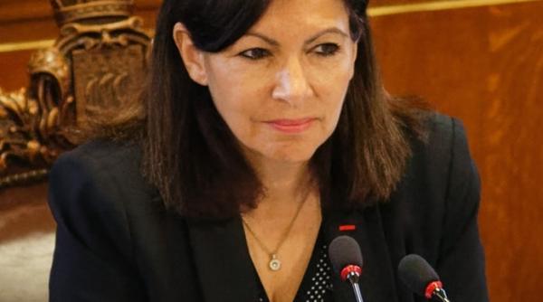 socialista anne hidalgo primarul parisului si a anuntat candidatura la alegerile prezidentiale din franta