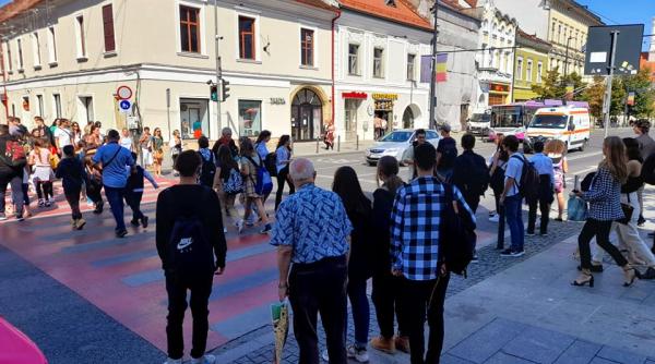 ce am vazut astazi pe o strada centrala de la kilometrul zero al clujului m a lasat cu un gust amar foto