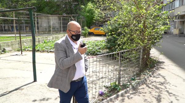 cristian popescu piedone regele fotbal i s a inchinat regelui nostru si casei regale