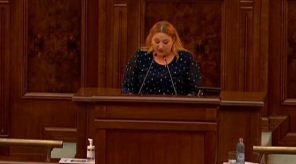 canalul de youtube al senatului a fost blocat o saptamana din cauza discursurilor dianei sosoaca