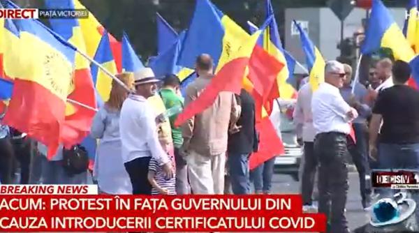 protest in piata victoriei manifestantii nu vor aprobarea certificatului verde