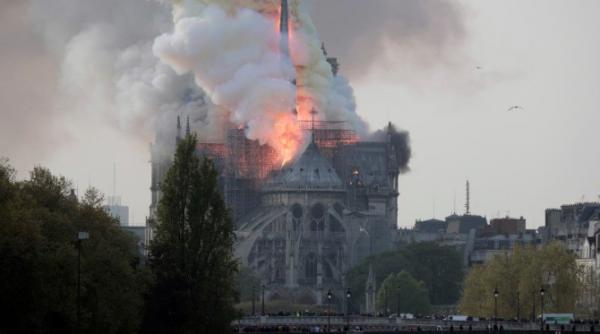 catedrala notre dame mistuita de flacari in 2019 ar putea fi redeschisa
