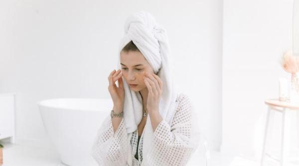 modul in care sa iti ingrijesti tenul in sezonul de toamna