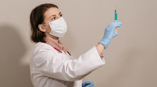 formularul de exprimare a intentiei de vaccinare primul pas pentru solicitarea echipelor mobile de vaccinare in scoli