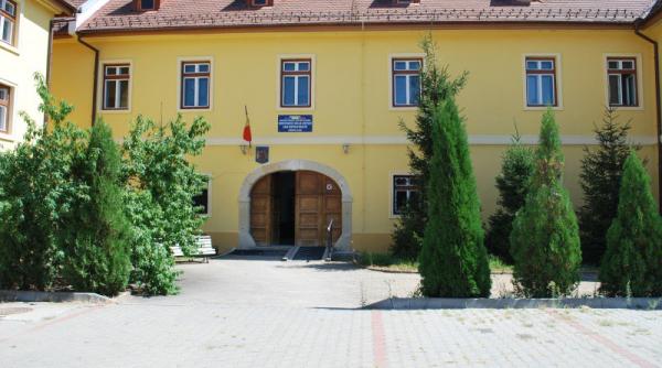 sefii inspectoratului scolar judetean alba averi uriase cati bani au strans in conturi si ce bunuri detin