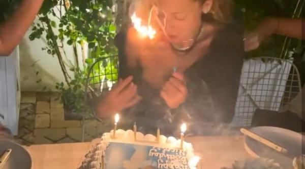 video parul actritei americane nicole richie a luat foc in timp ce sufla in lumanarile de pe tort