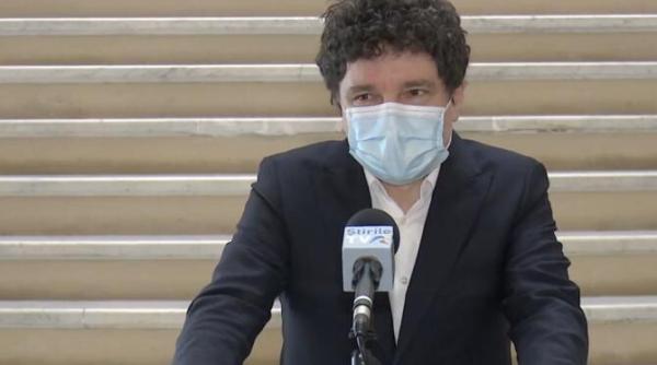 in prag de iarna nicusor dan curata statuile din bucuresti maine speli geamul din spate de la autobuzul 336