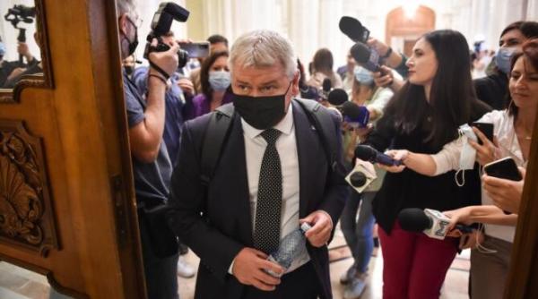 florin roman se vrea pe locul lui ludovic orban din parlament presa locala il da cu sanse