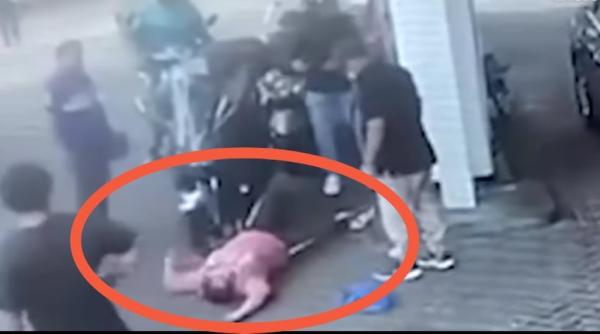 isterie in uk din cauza crizei de combustibil oamenii se iau la bataie pentru benzina in statiile peco video