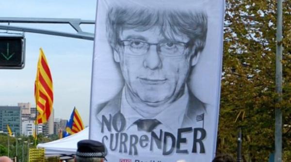 carles puigdemont solicita sa i se redea imunitatea inainte de audierea din italia privind extradarea sa