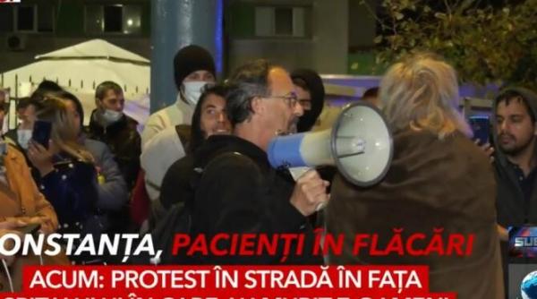 protest la constanta in fata spitalului in care au murit sapte oameni