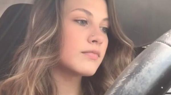 am 21 de ani si sunt mama unei fete de 15 ani video ul unei tinere a devenit viral cum e posibil