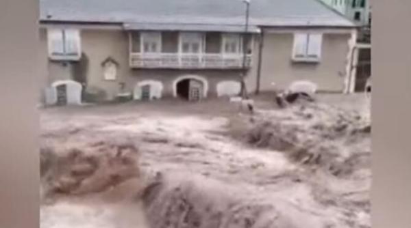 inundatii de proportii in italia si franta video