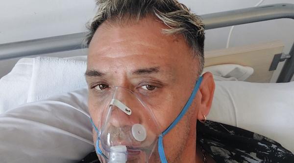 lider al protestelor anti vaccin infectat cu covid 19 a ajuns in spital vaccinati va dragii mei