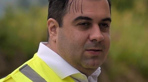 motiune de cenzura razvan cuc superman s a indoit sub numarul mare de voturi si pleaca cu coada intre picioare