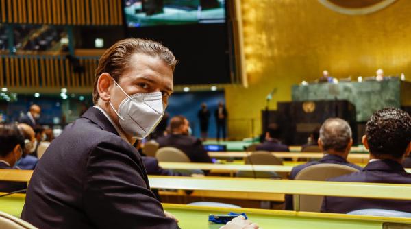 legatura kurz putin scena nuntii uitata video chirieac dupa demisia cancelarului austriei relatia lui cu moscova este extrem de stransa