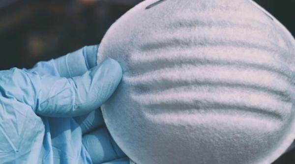 masca de protectie  obligatorie la constanta  restrictii noi au fost anuntate