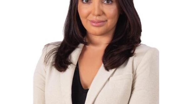 primarita din cabesti va participa la consultarile de la cotroceni