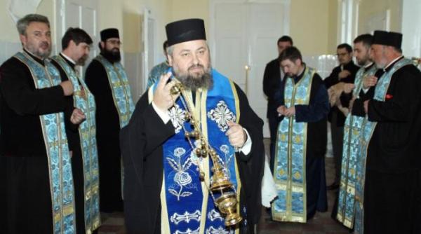 episcopul devei si hunedoarei are covid 19 este internat la ati