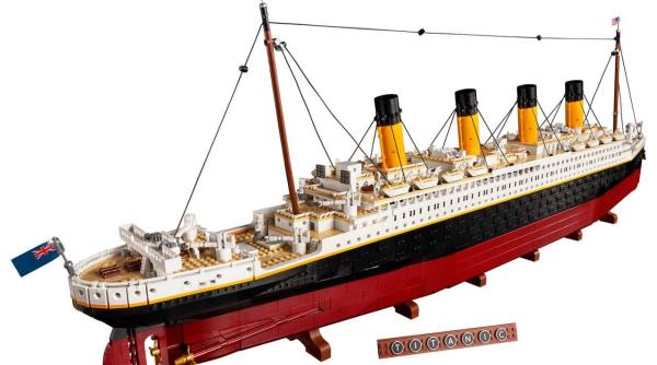 lego titanic