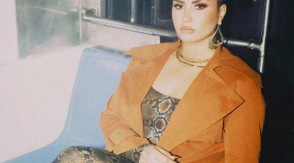 demi lovato termenul alien este ofensator pentru extraterestri ar trebui sa fie numiti ets