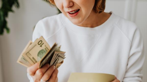 horoscop 12 octombrie berbec taur gemeni rac leu fecioara mare atentie la banii cheltuiti zodia care trebuie sa aiba grija astazi