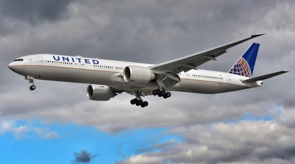 angajatii nevaccinati ai united airlines concediati
