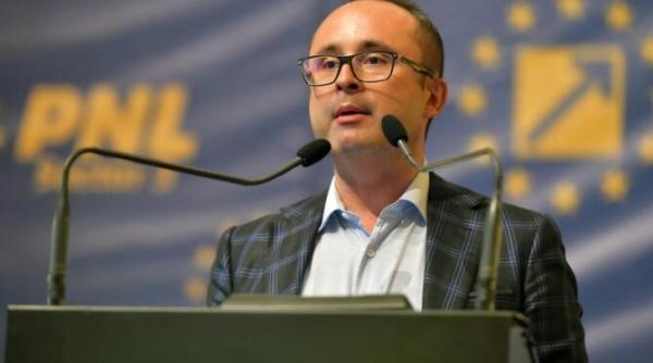 negocieri pentru viitorul guvern  cristian busoi  premierul trebuie sa vina de la pnl