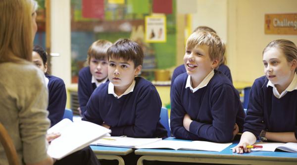 profesoara de muzica inregistrata cand le spunea elevilor sa nu se vaccineze ministrul educatiei a trimis corpul de control