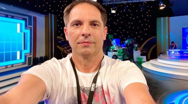 dan negru inchideti va telefoanele cauta astia ministrii pentru noul guvern si nu mai vrea nimeni