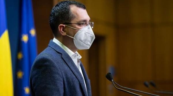 vlad voiculescu taxat de prieteni dupa ce a sarit la klaus iohannis ai fost ministru al sanatatii un dezastru sa va fie rusine