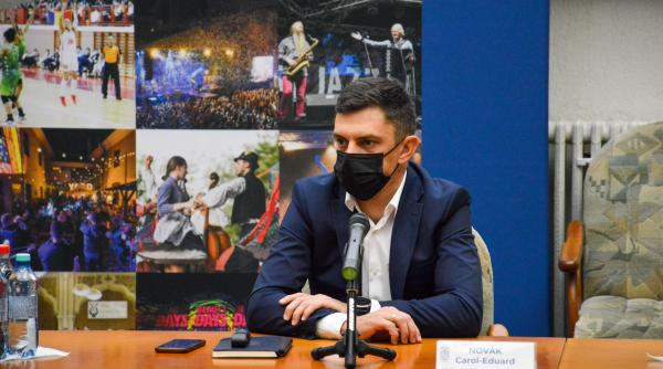 eduard novak mesaj din ungaria ma intorc acasa si sunt ingrozit cat mai trebuie sa asteptam pe bune