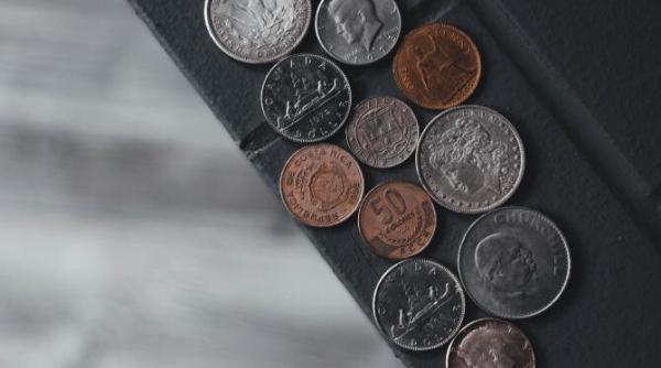 o moneda americana veche de trei secole a fost descoperita intr o cutiuta de dulciuri