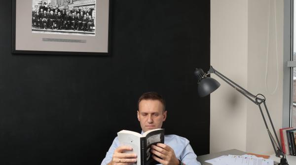 premiul saharov decernat opozantului rus aleksei navalnii