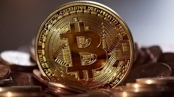 bitcoin valoare cu 6 cifre pana la finalul anului
